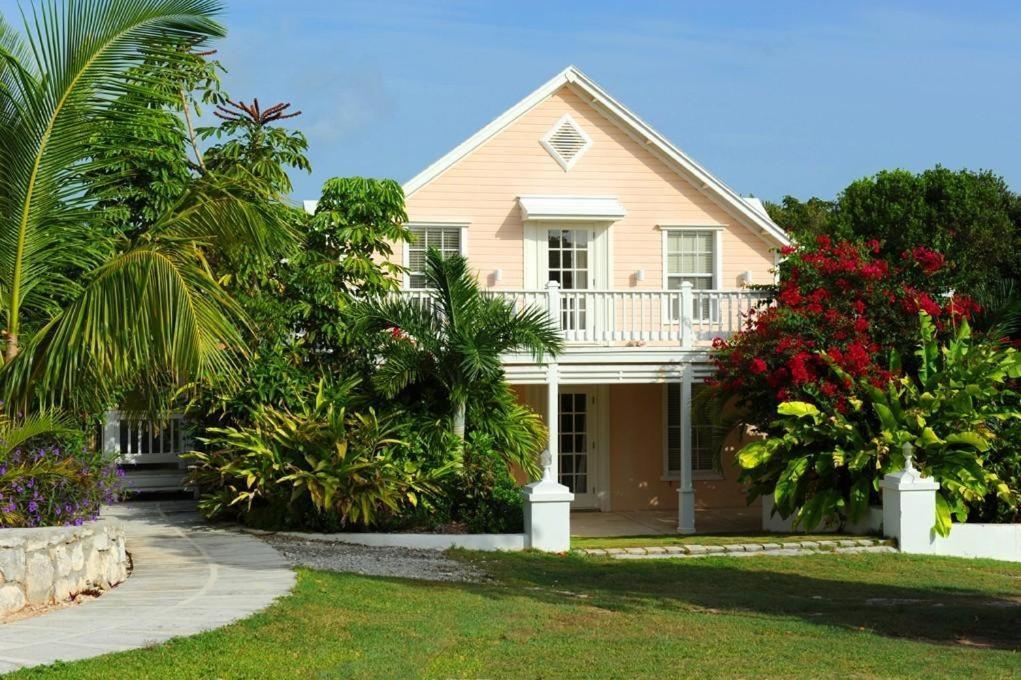 Peach House Upstairs