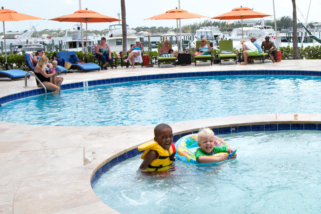 Resort Paradise Harbour Club & Marina Nassau