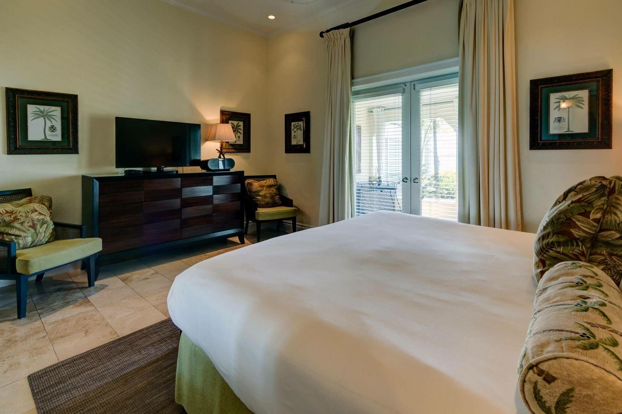 Rock House Harbour Island Resort