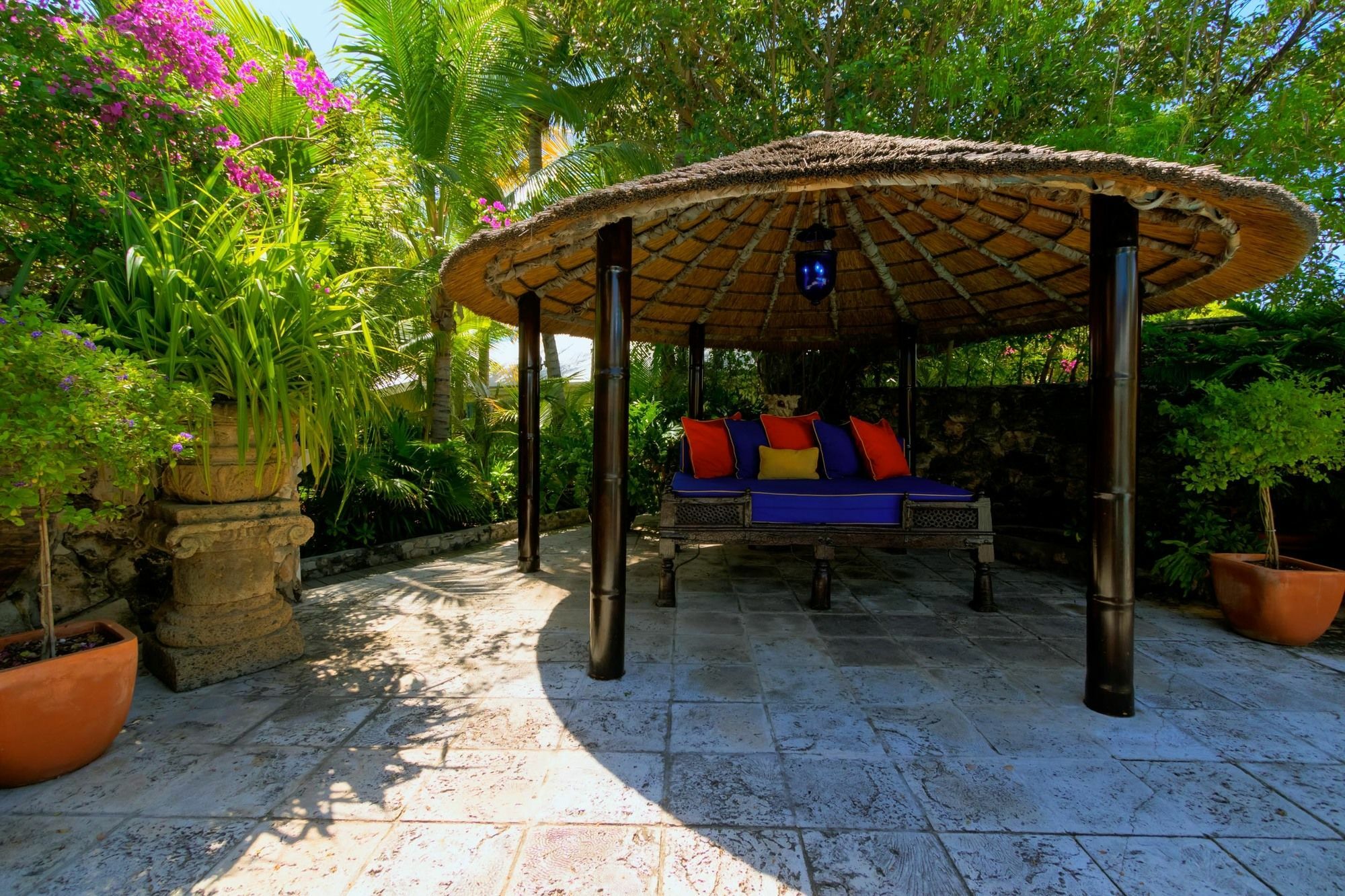 Rock House Harbour Island Resort Dunmore Town