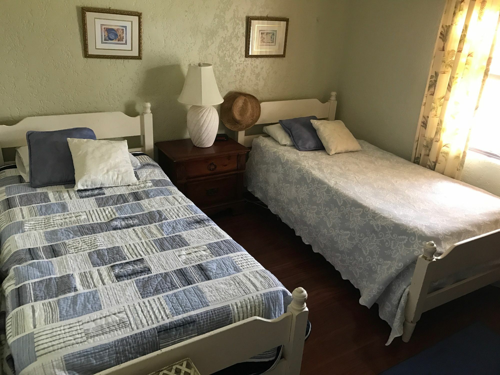 Villa Delaporte Point Oceanfront Townhouse Nassau