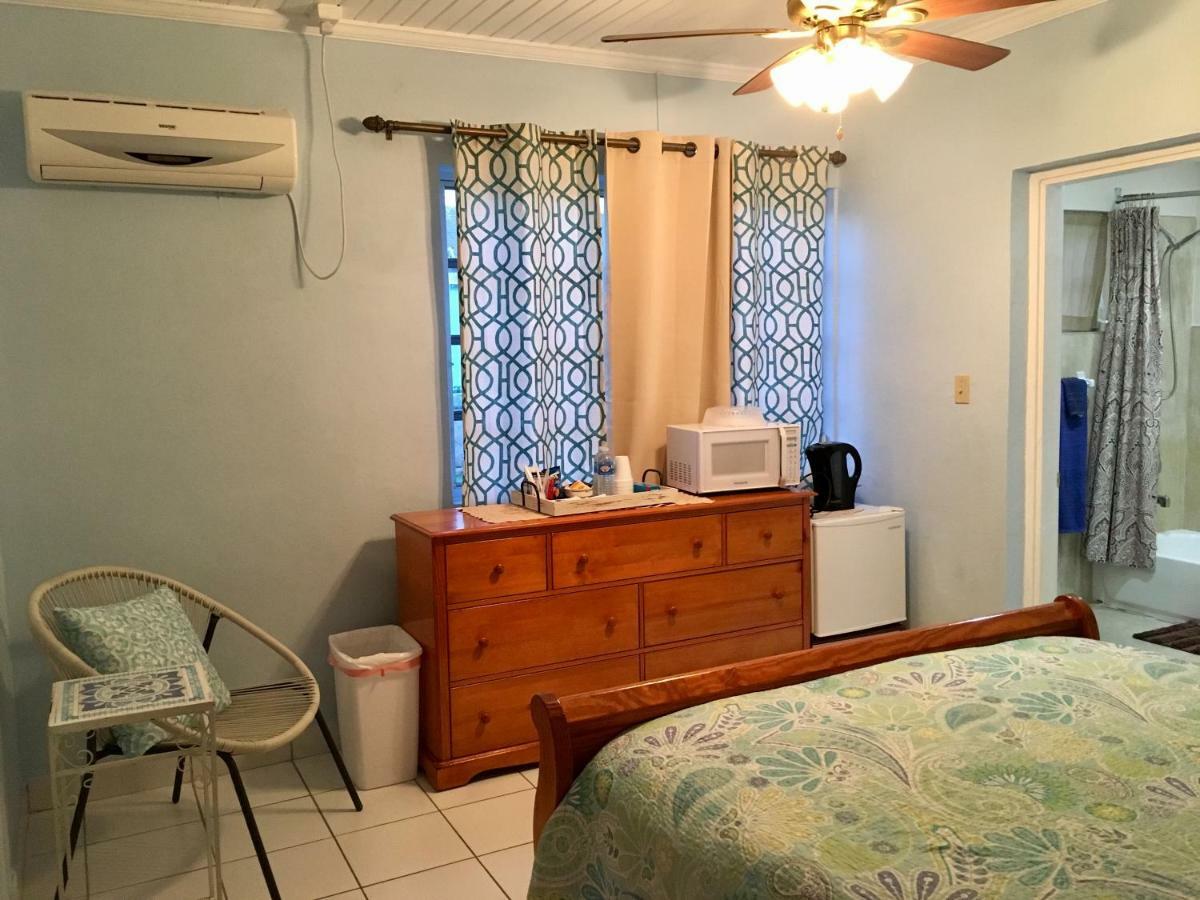 Dawson's Hideaway Nassau