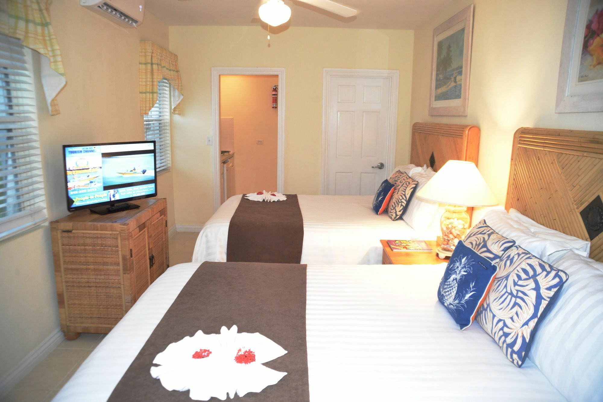 Resort Sandyport Nassau