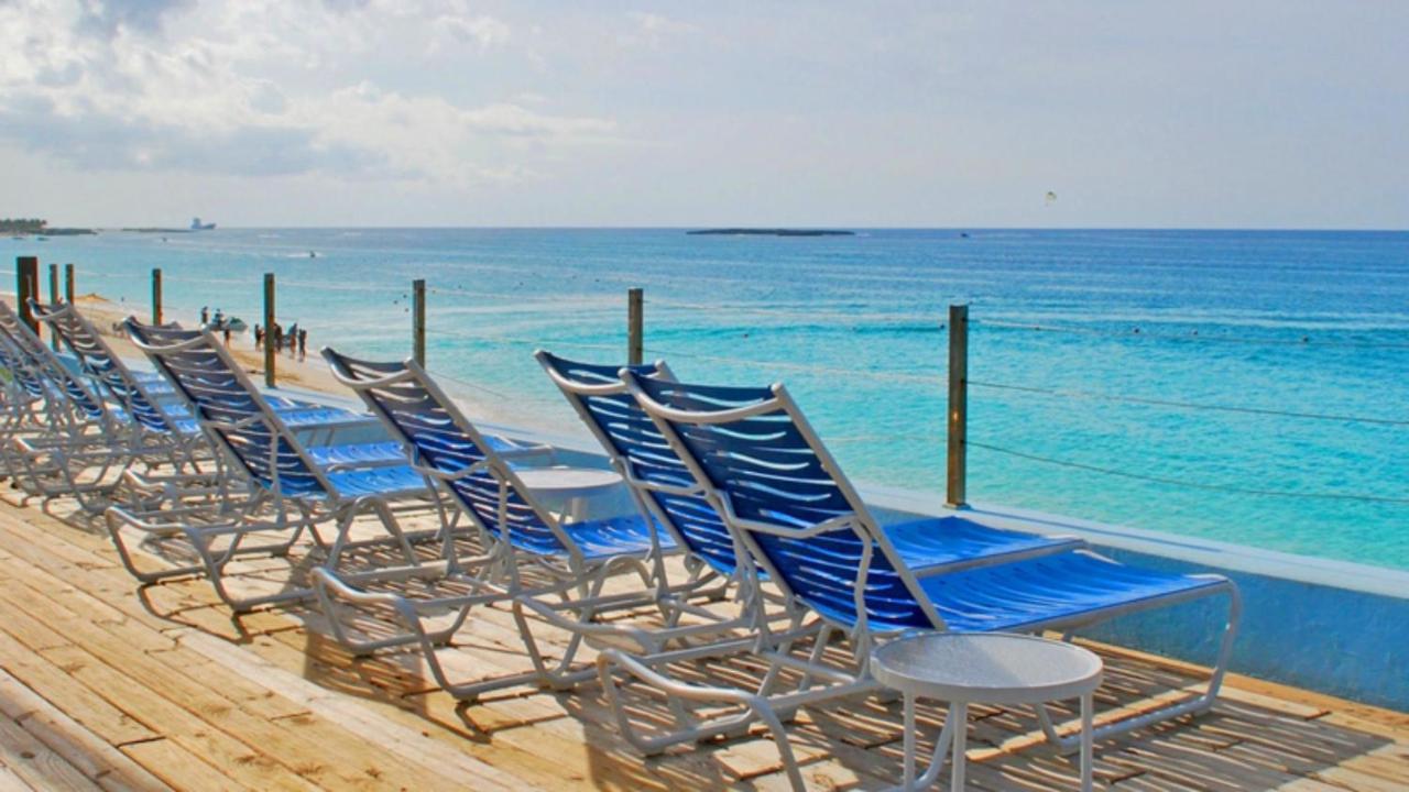 Paradise Island Club Apartment