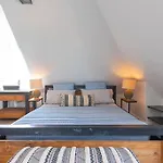 Harbour Mews - Oceanfront Townhouse
