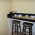 The Colonial Rental Suite