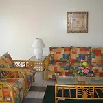 Dundee Bay Resort