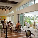Sandals Emerald Bay