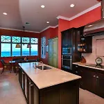 La Mouette Cable Beach Bahamian Villa