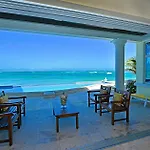 La Mouette Cable Beach Bahamian Villa