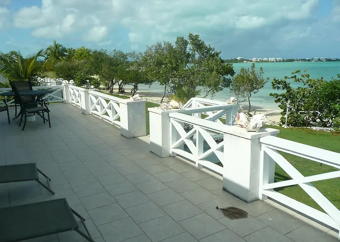 Cottage Cut Villas