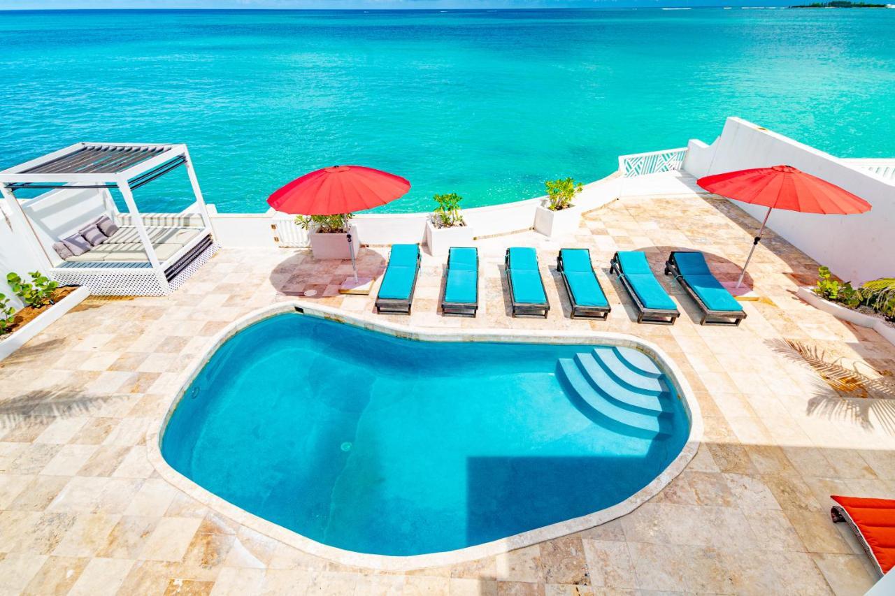 Caprice 7 -oceanfront - Gated Community With Pool Nassau