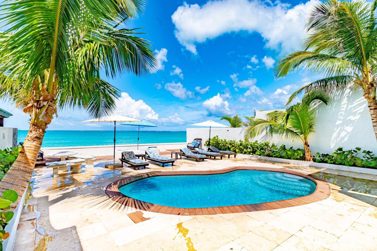 Caprice 14 - Oceanfront - Gated Community With Pool Holiday home *