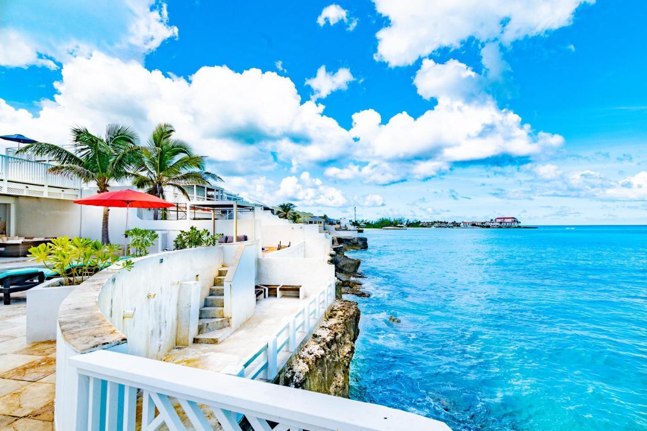 Caprice 7 -oceanfront - Gated Community With Pool Nassau