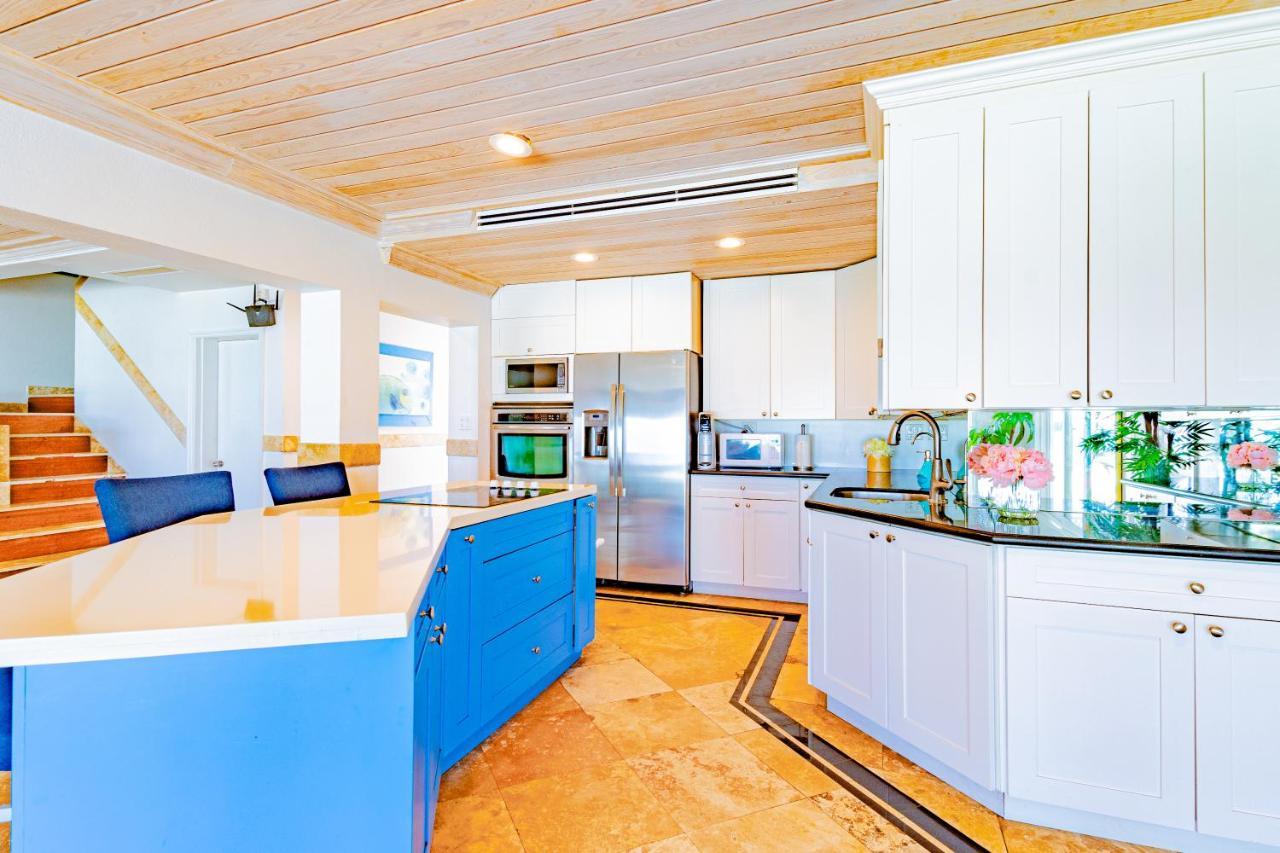 Caprice 7 -oceanfront - Gated Community With Pool * Nassau