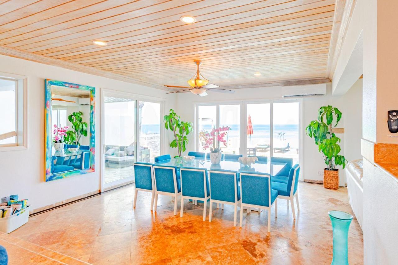 Caprice 7 -oceanfront - Gated Community With Pool Holiday home Nassau