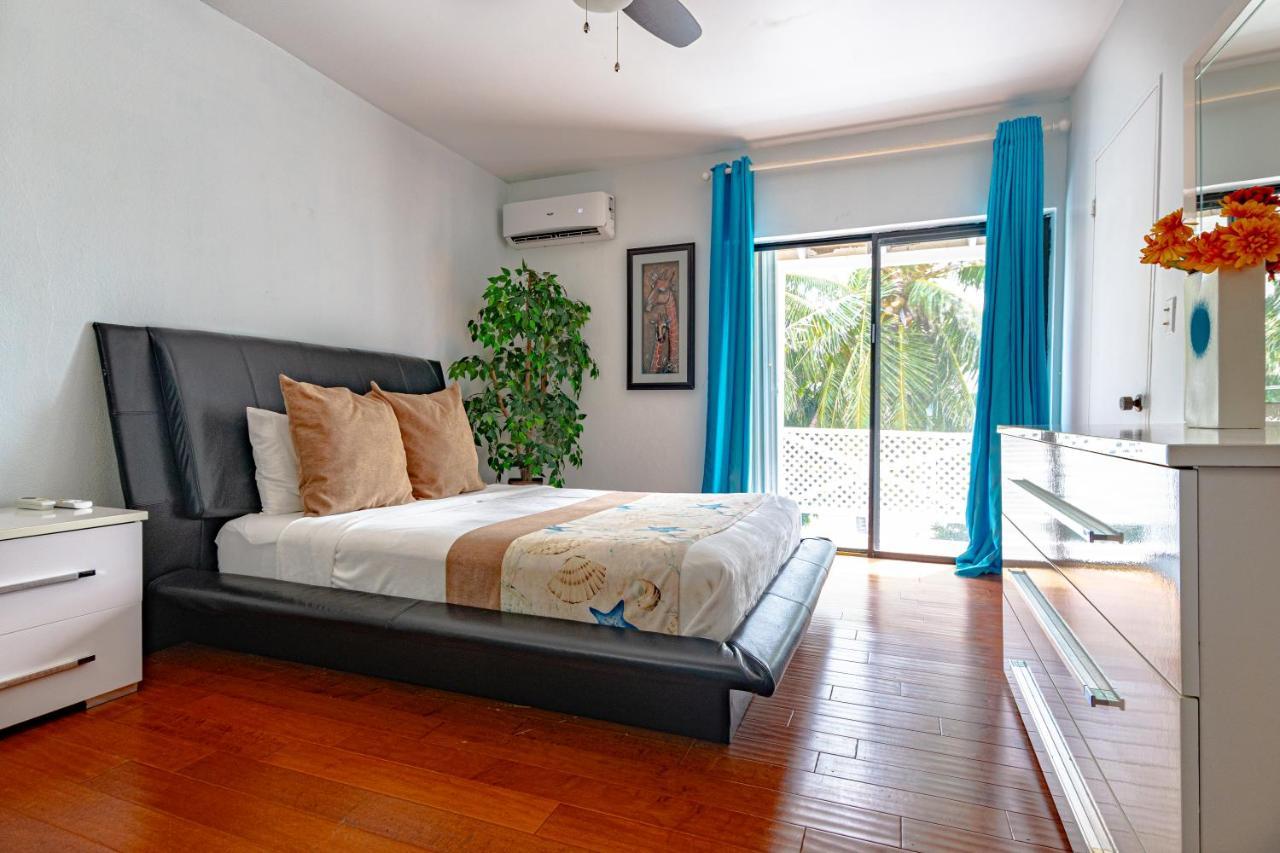 Holiday home Caprice 14 - Oceanfront - Gated Community With Pool Nassau