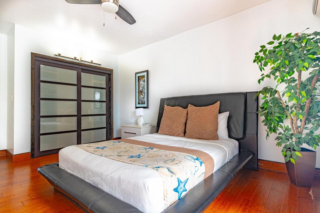 Caprice 14 - Oceanfront - Gated Community With Pool *