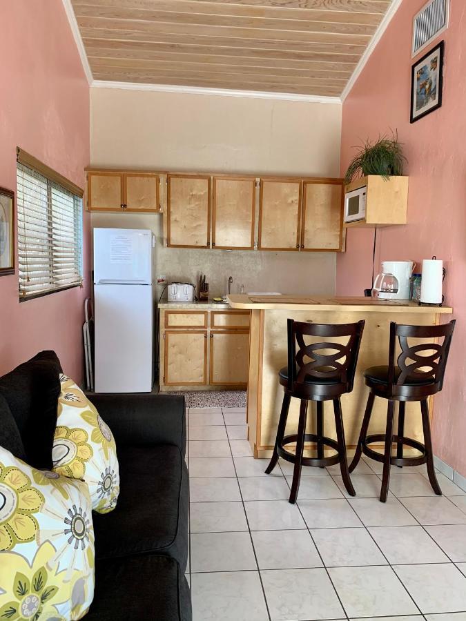 Dawson's Hideaway Apartment Nassau