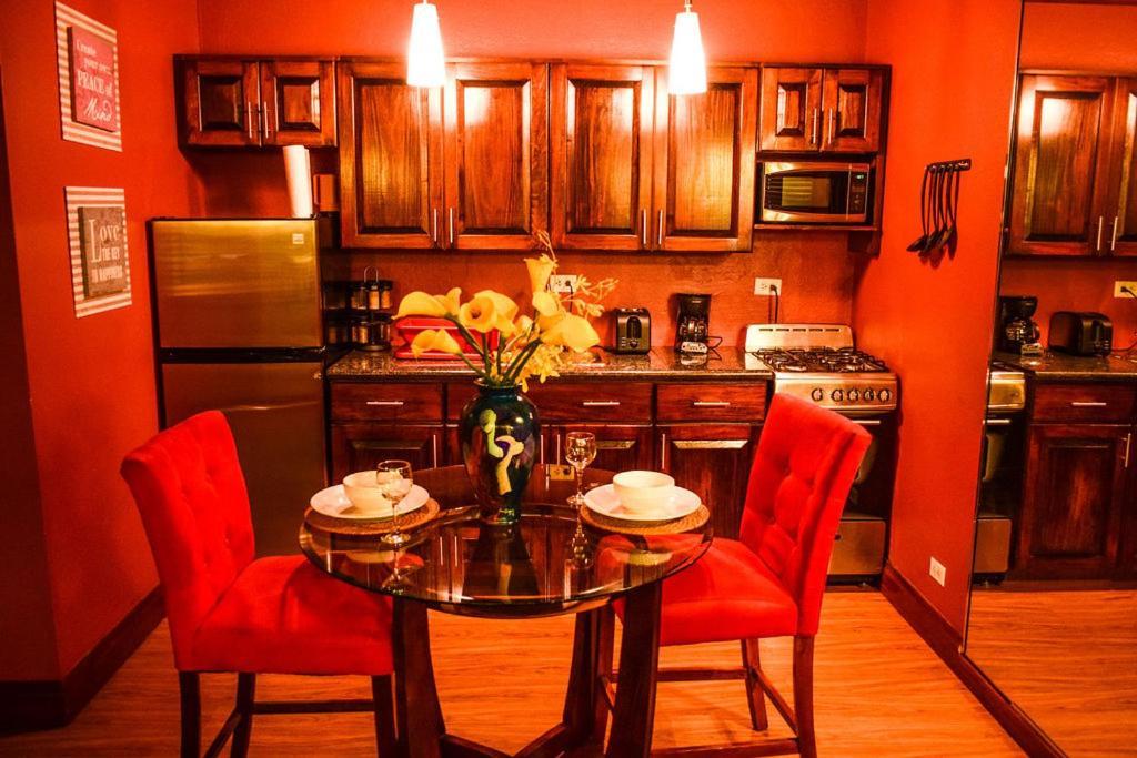Brownstone Apartment *