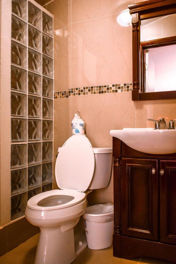 Brownstone Apartment Nassau