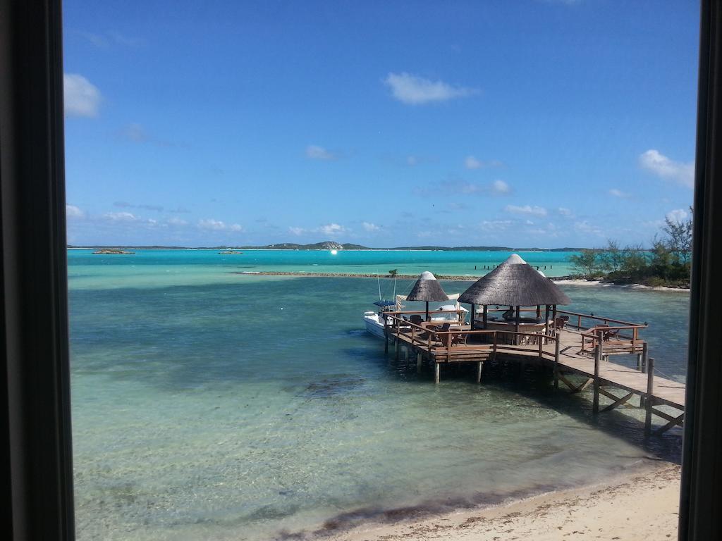 Augusta Bay Bahamas, Exuma George Town