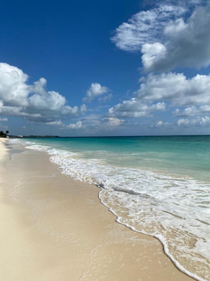 The Lookout At Coral Beach Apartment Freeport