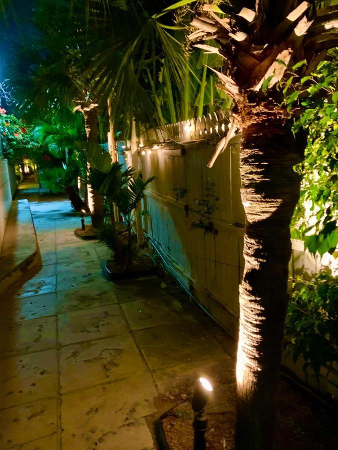 Hotel Colony Club &