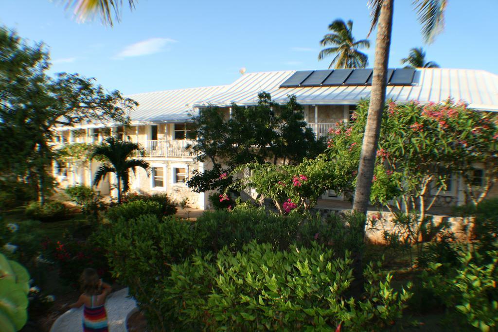 Aparthotel Hut Pointe Governor's Harbour