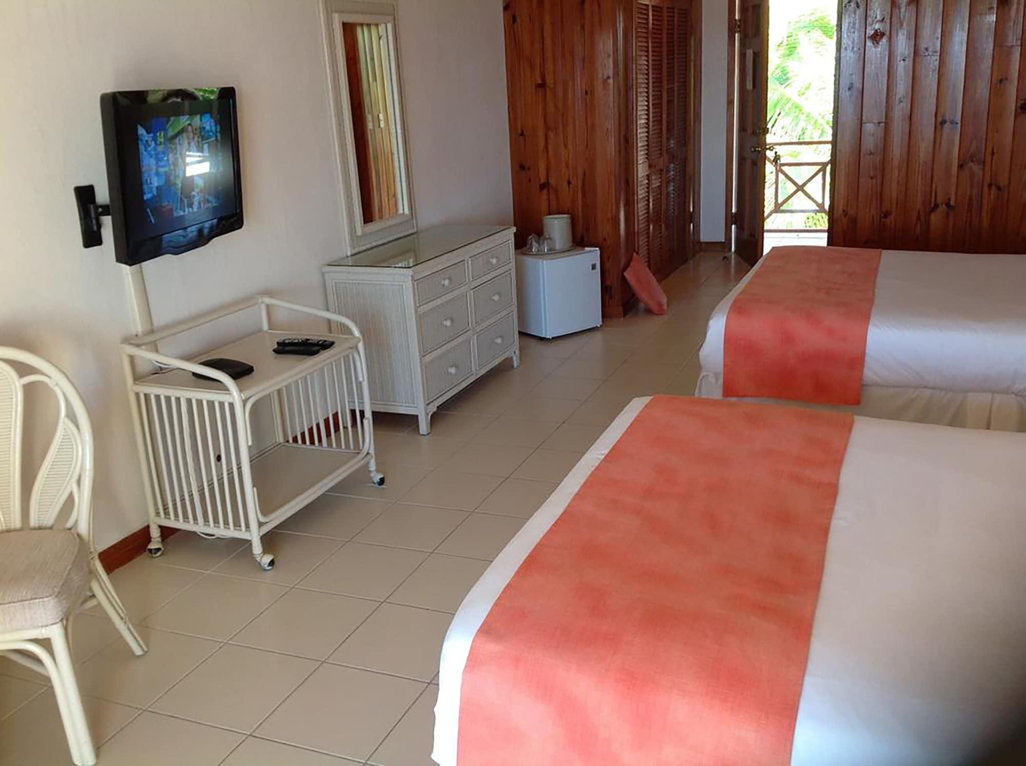Unique Village Resort 3*
