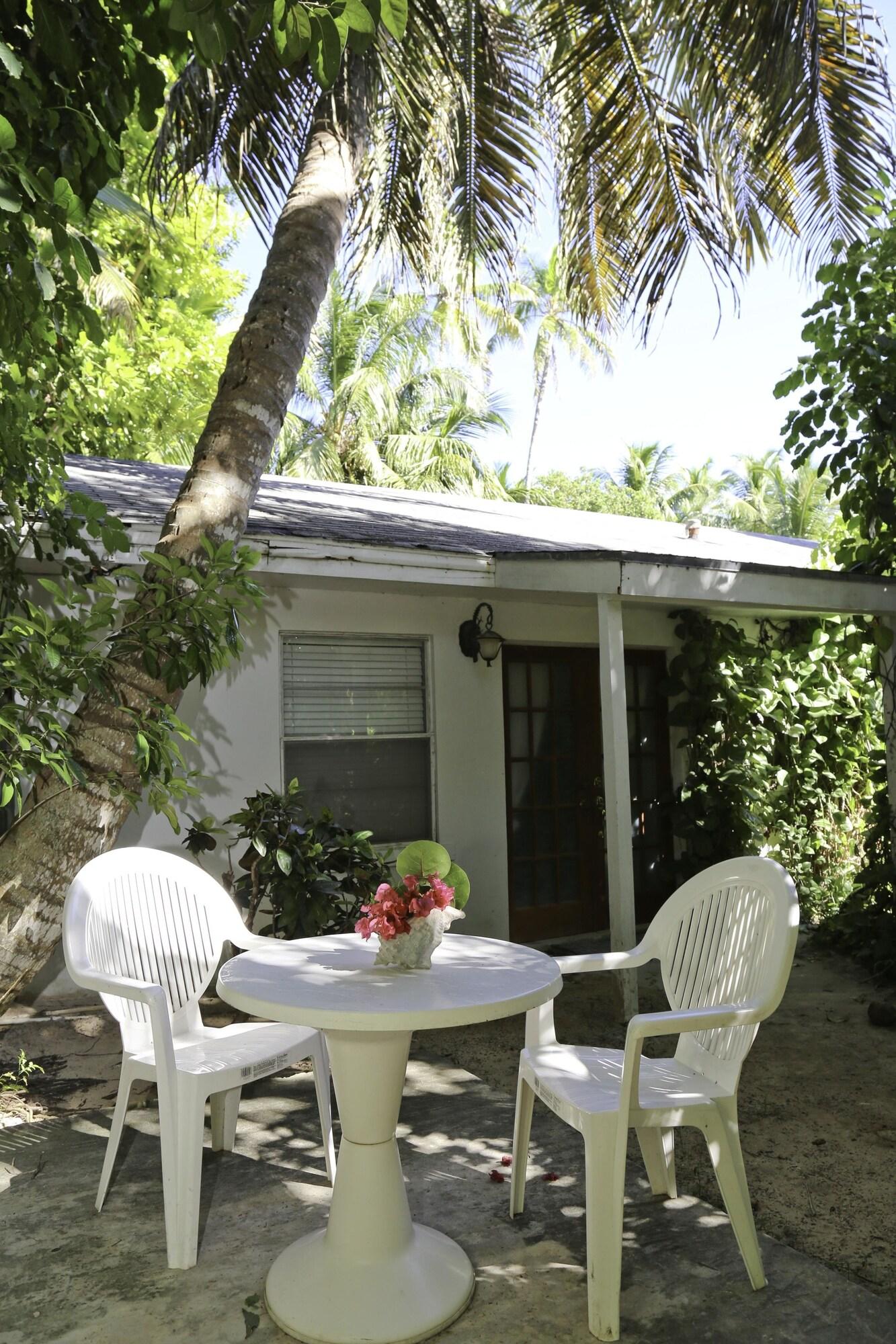 Tingum Village 3* Dunmore Town