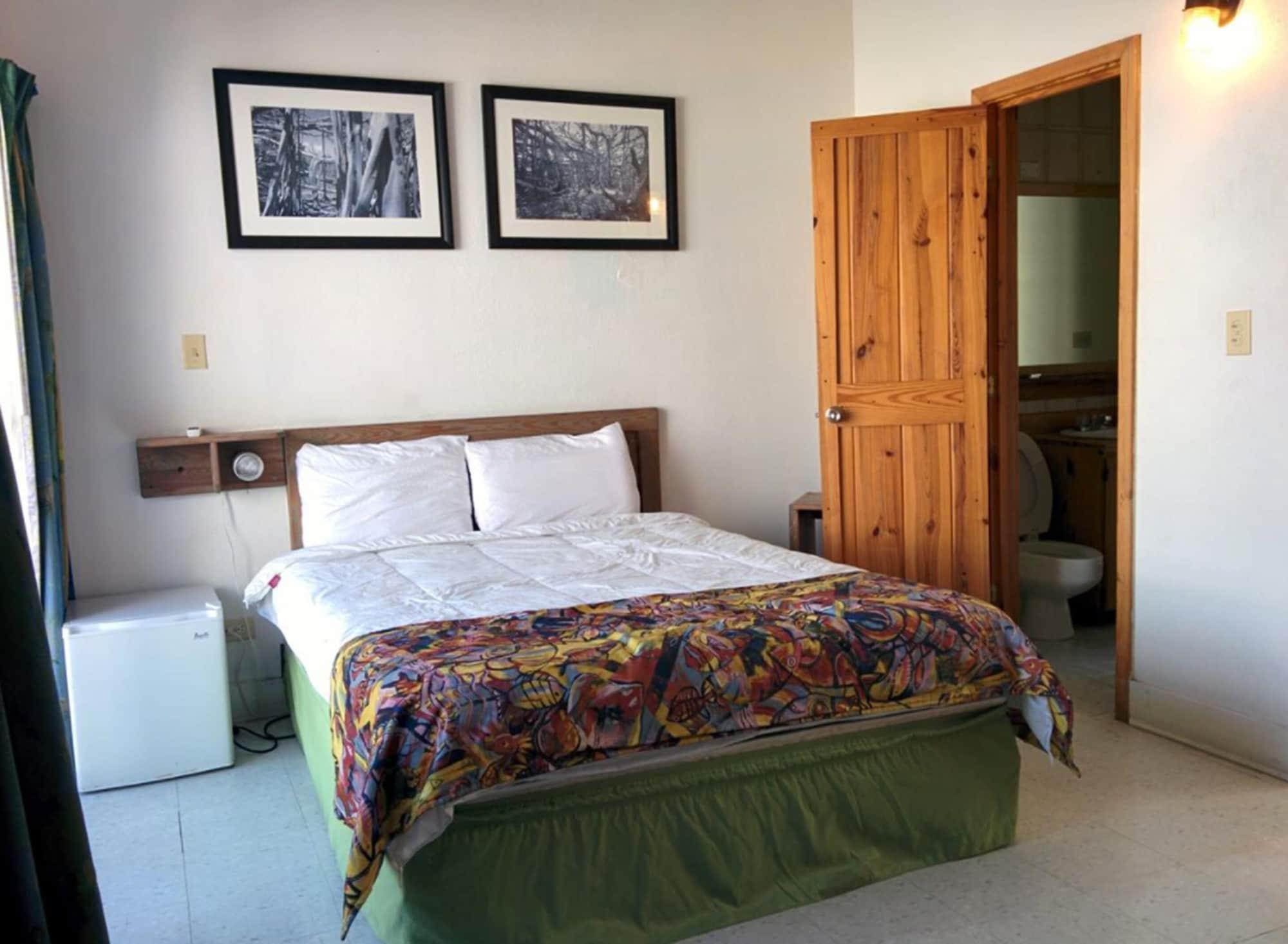 Coco Plum Bahamas Hotel 2*