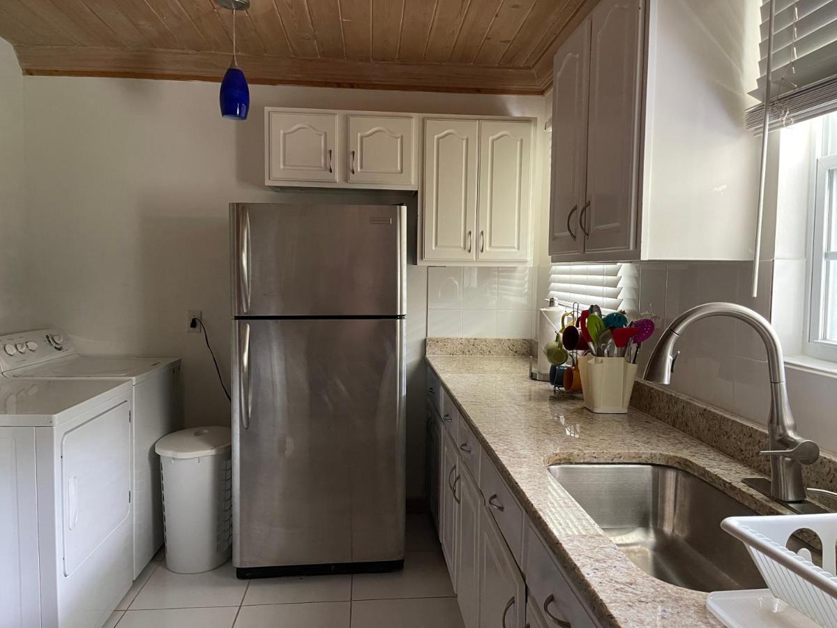Villa Sapphire Garden George Town
