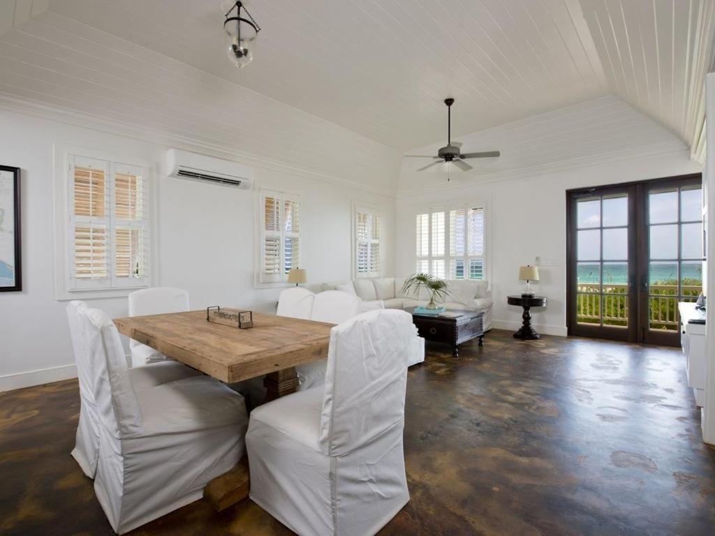 Holiday home French Leave South Beach Bight Ii Governor's Harbour