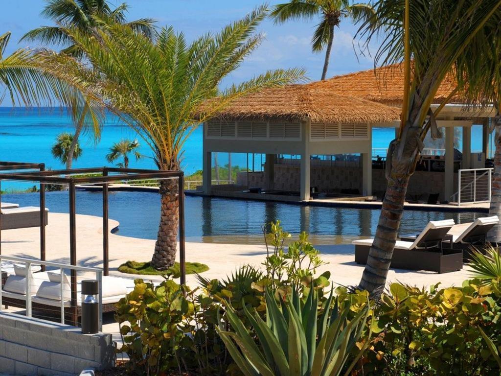 Sky Beach Club Bungalow Cabin