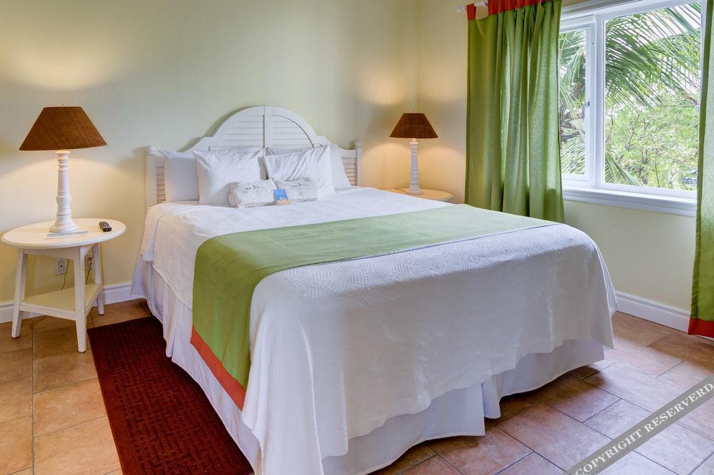 Aparthotel Pineapple Fields 4*