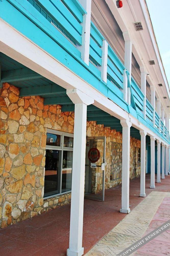 Two Turtles Hotel