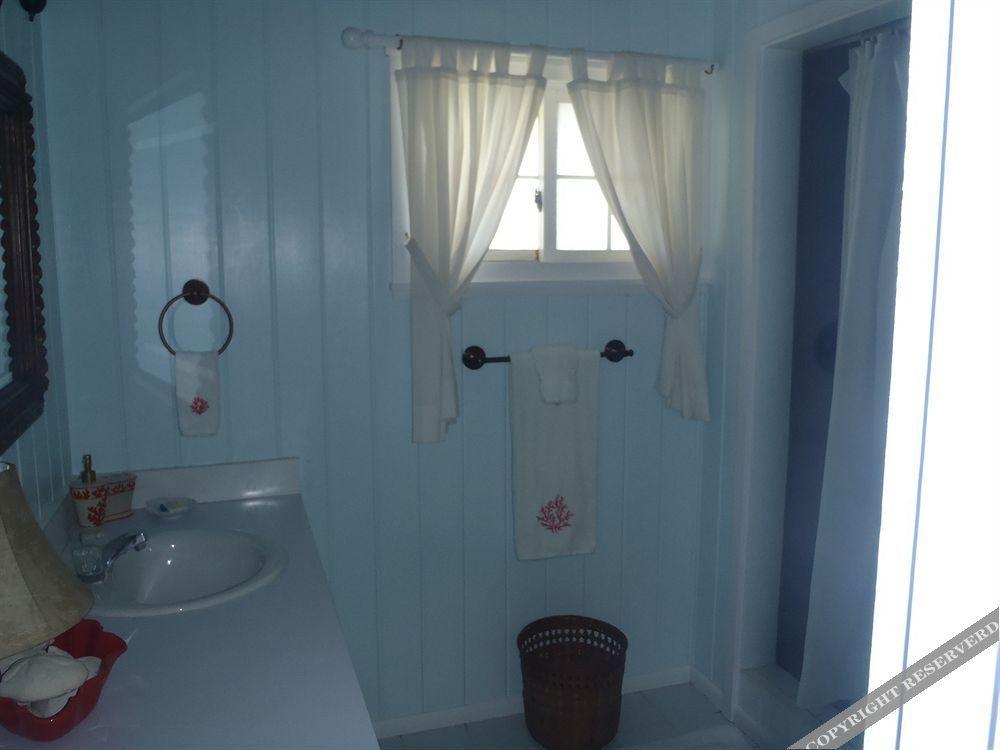 Wheel House Downstairs By Living Easy Abaco 3*