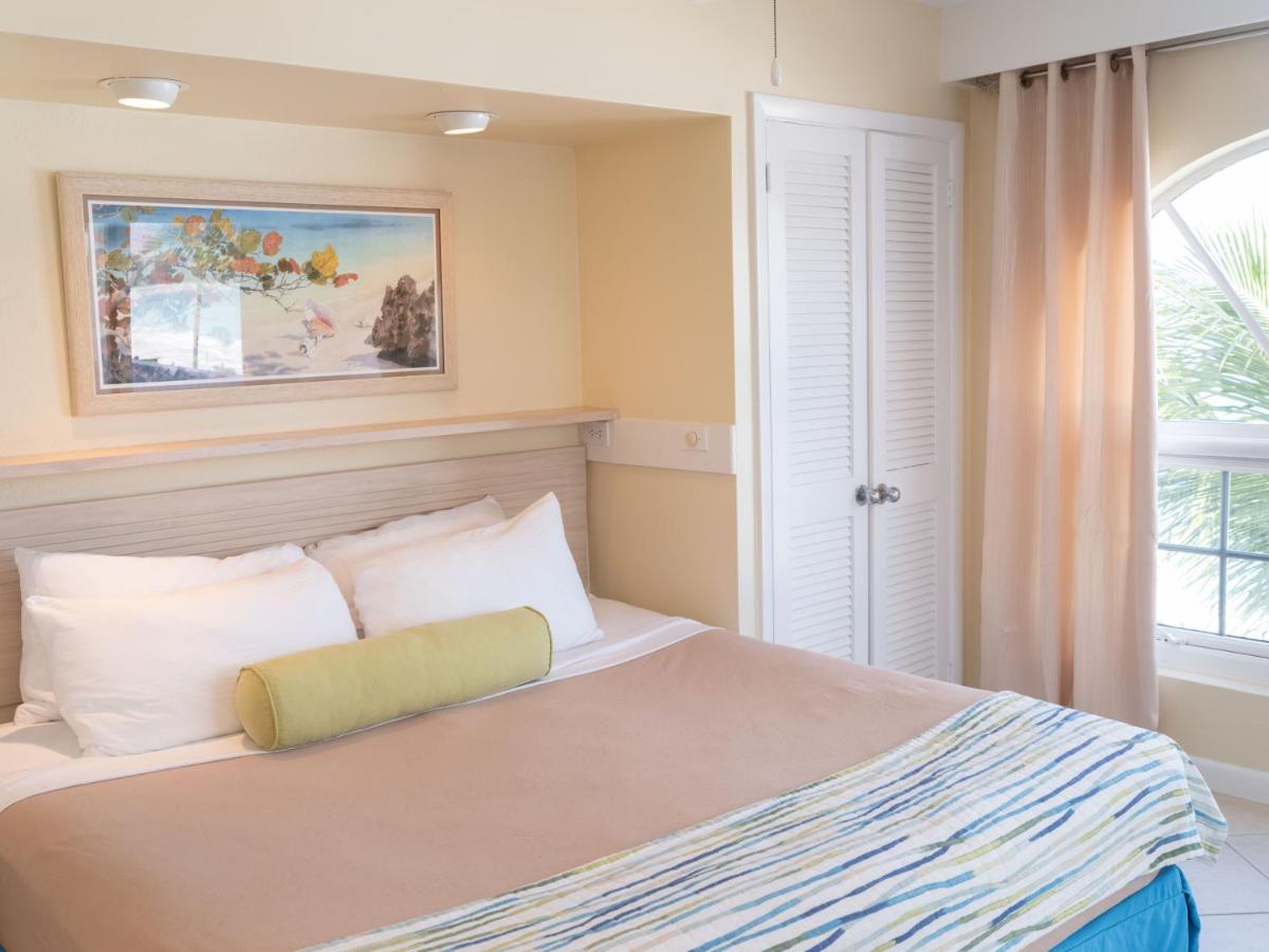 Deluxe Ocean View - Just Steps From White Beaches Villa Creek Village