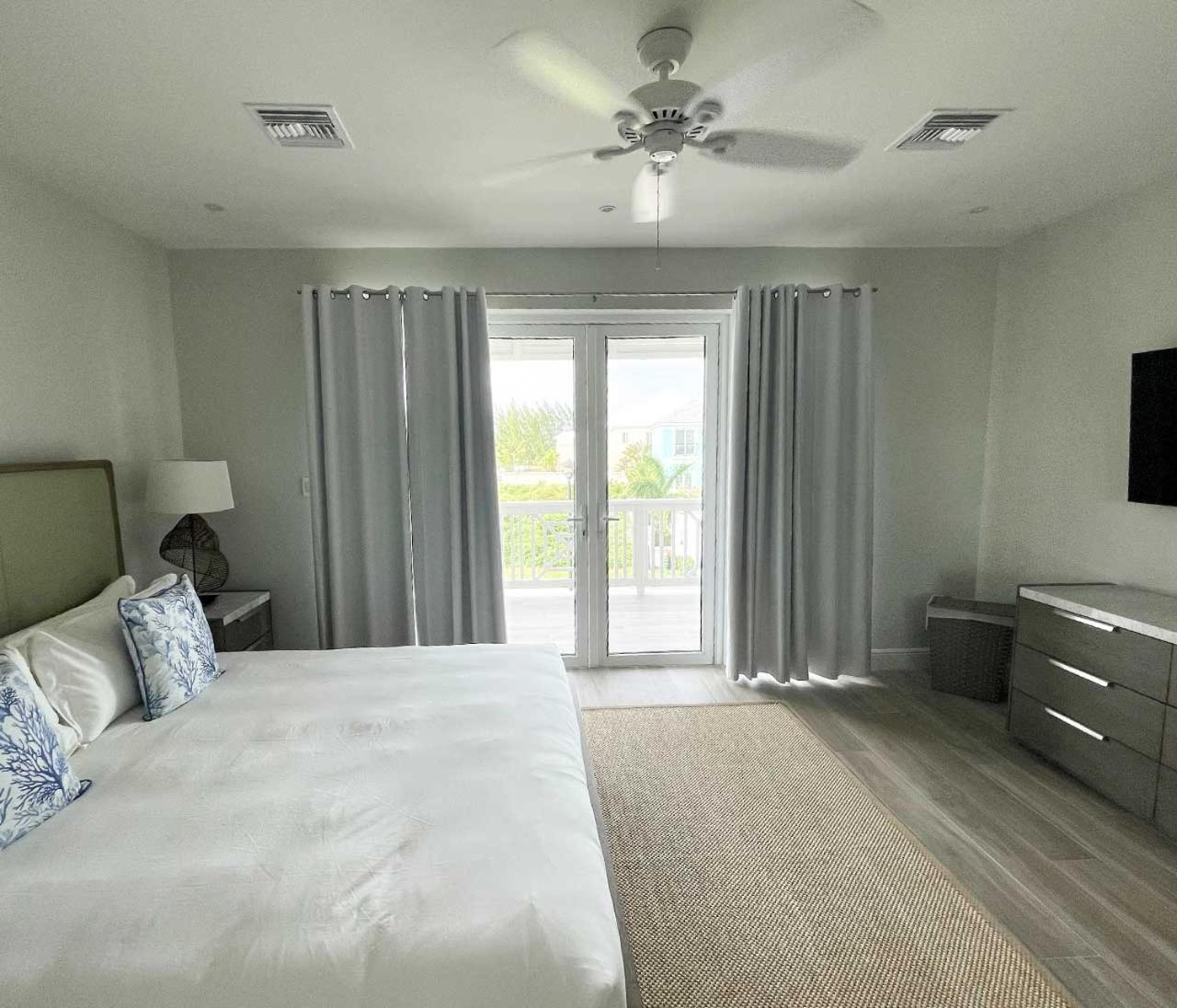 Palm Cay Marina And Resort *