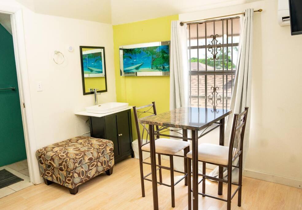 Apartment Cocoplum Rest N Hideaway #2 *