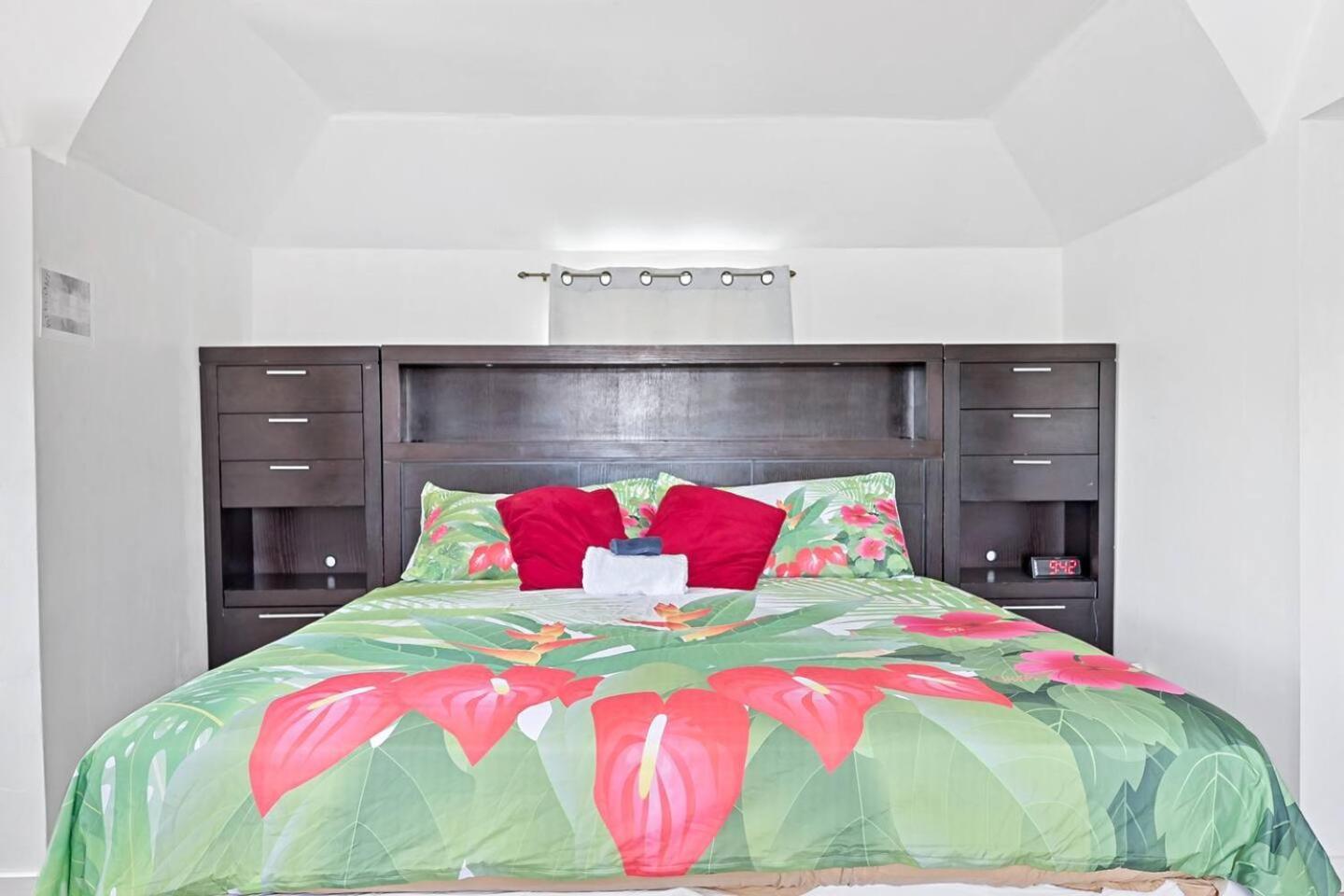 Cocoplum Rest N Hideaway #2 Nassau