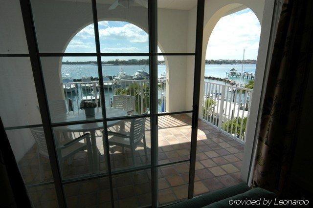 Paradise Harbour Club & Marina Nassau