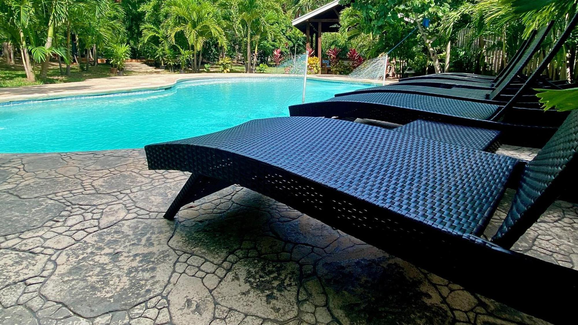 Seaside Family Oasis, King Bed, Private Pool, With Car *