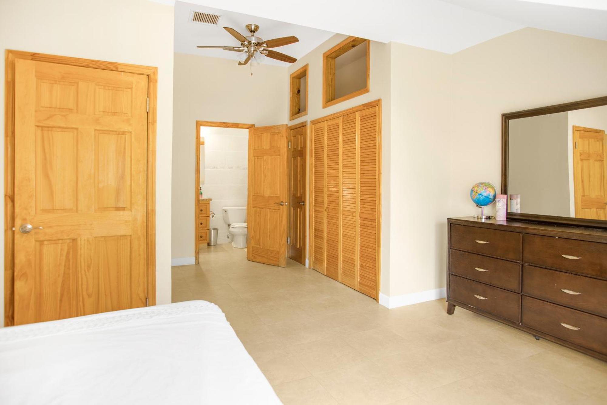 With Access Near Airport Homestay