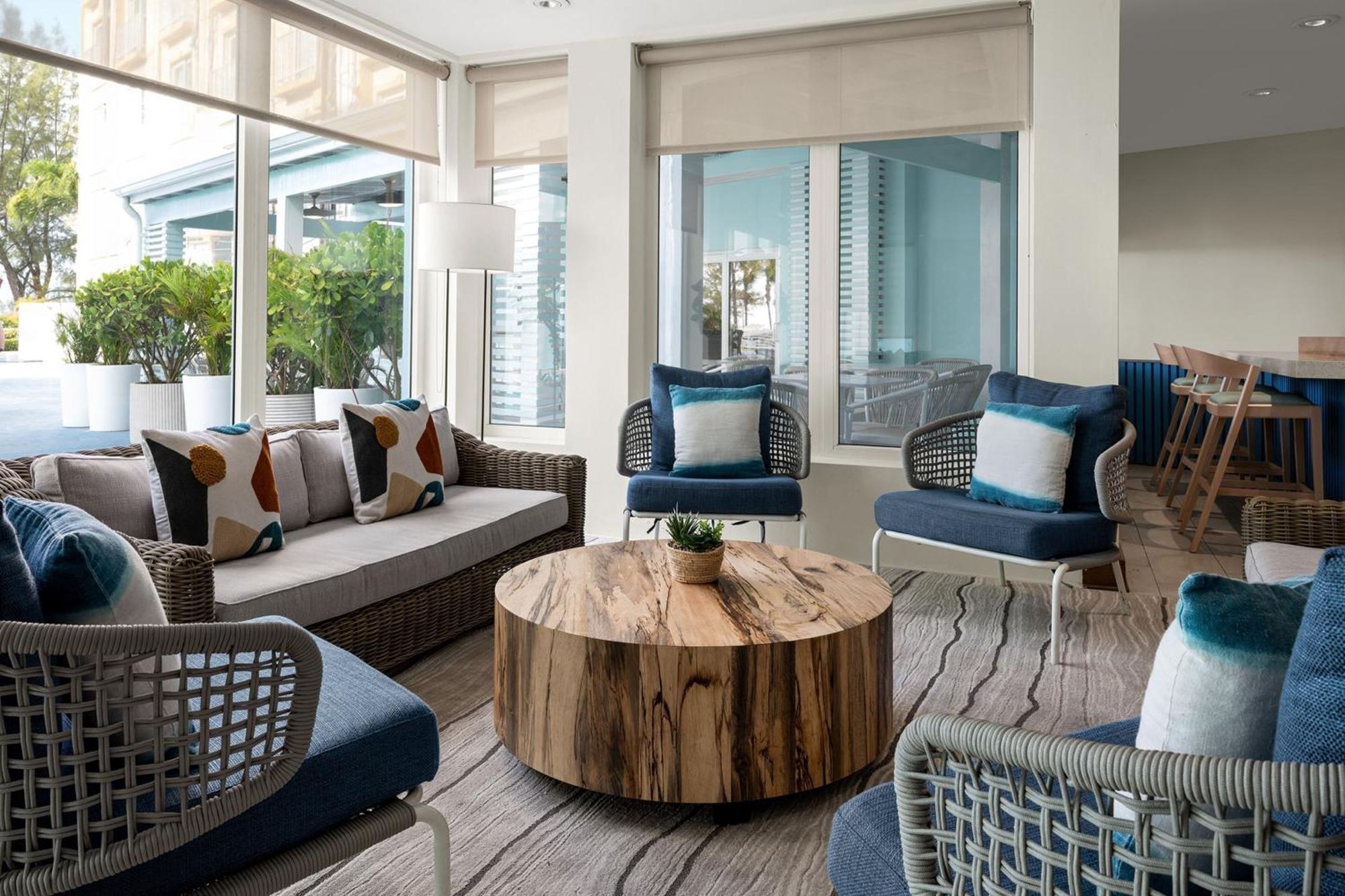 Courtyard By Marriott Downtown/junkanoo Hotel 4*