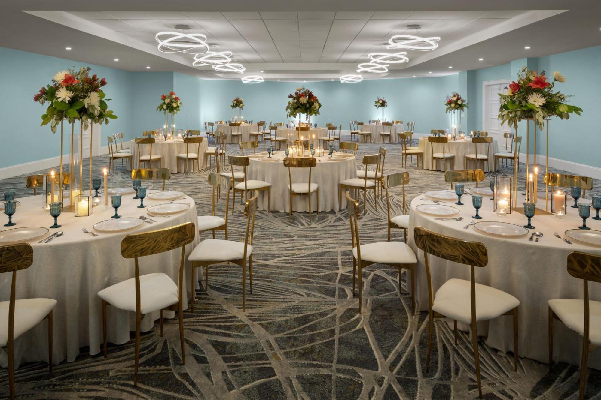 Hotel Courtyard By Marriott Downtown/junkanoo Nassau