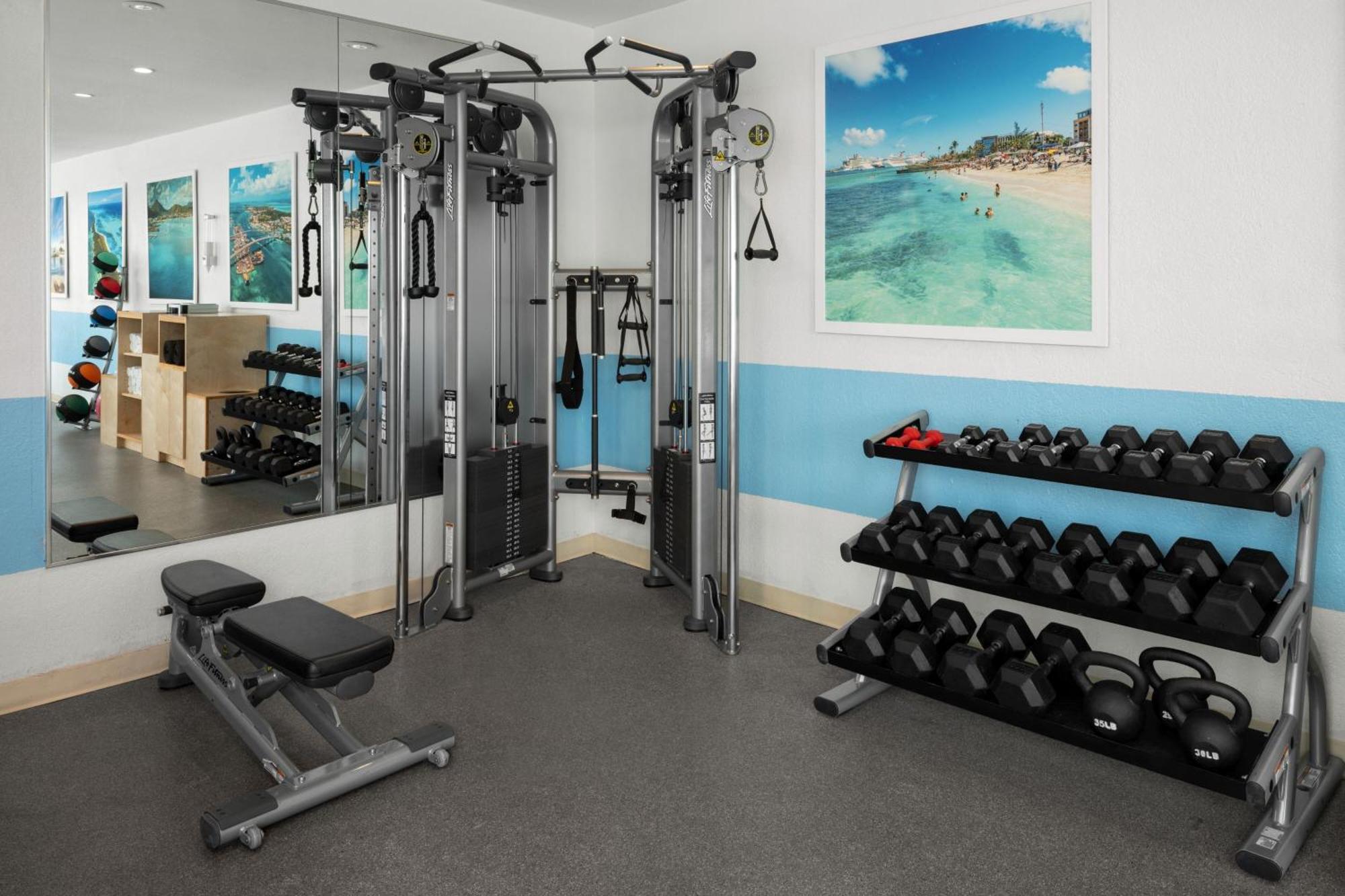 Courtyard By Marriott Downtown/junkanoo Hotel 4*
