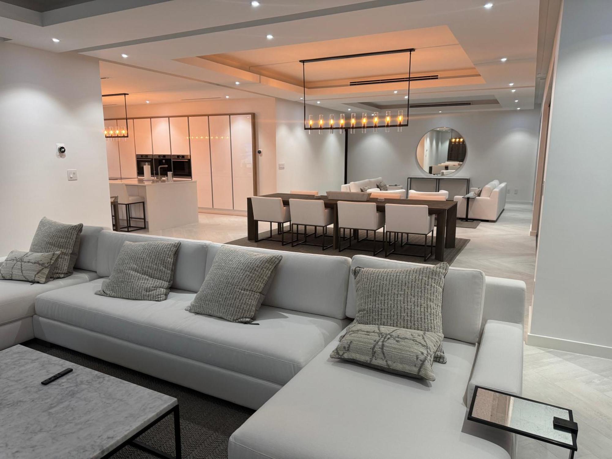 New Luxury Waterfront Condo, Palm Cay, The Bahamas Apartment Nassau