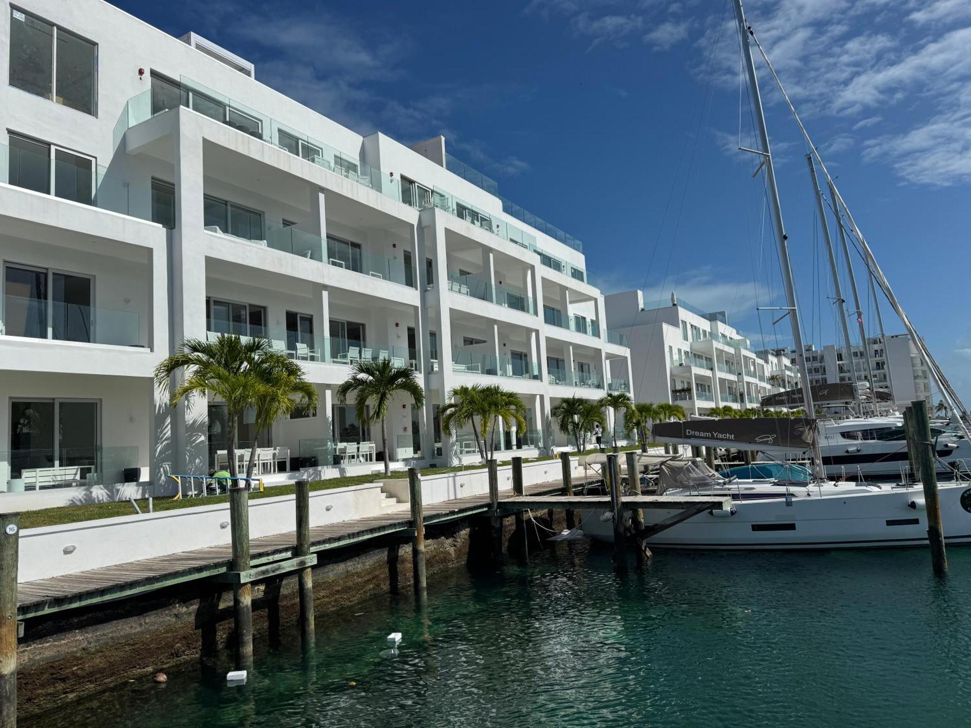 New Luxury Waterfront Condo, Palm Cay, The Bahamas